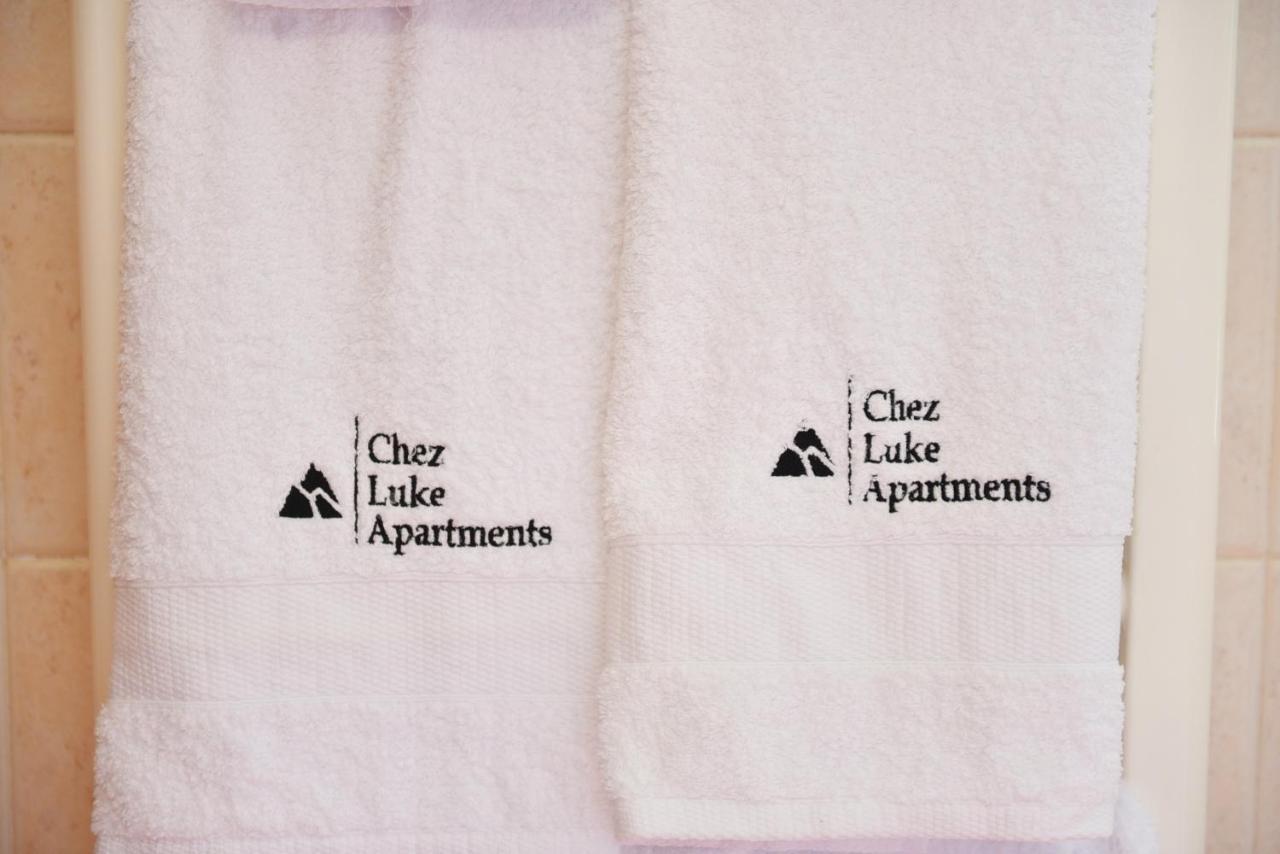 Chez Luke Apartments In אג'רולה מראה חיצוני תמונה