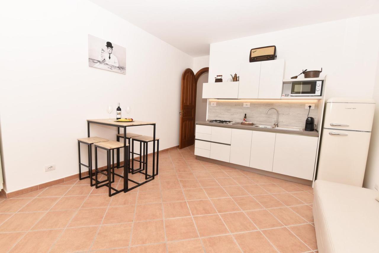 Chez Luke Apartments In אג'רולה מראה חיצוני תמונה
