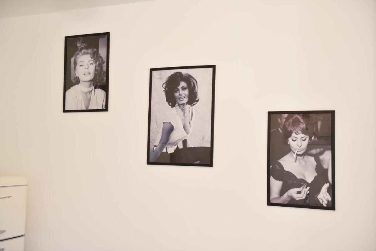 Chez Luke Apartments In אג'רולה מראה חיצוני תמונה