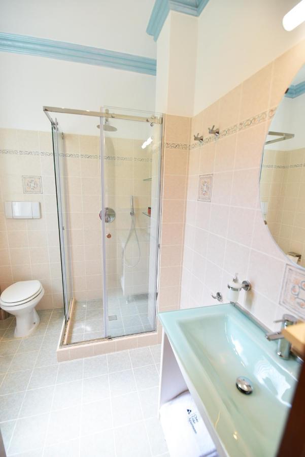 Chez Luke Apartments In אג'רולה מראה חיצוני תמונה