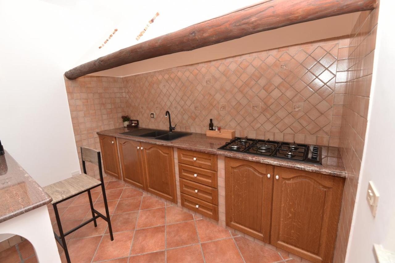 Chez Luke Apartments In אג'רולה מראה חיצוני תמונה