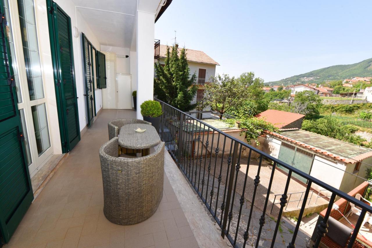 Chez Luke Apartments In אג'רולה מראה חיצוני תמונה