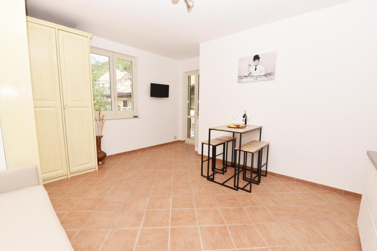 Chez Luke Apartments In אג'רולה מראה חיצוני תמונה