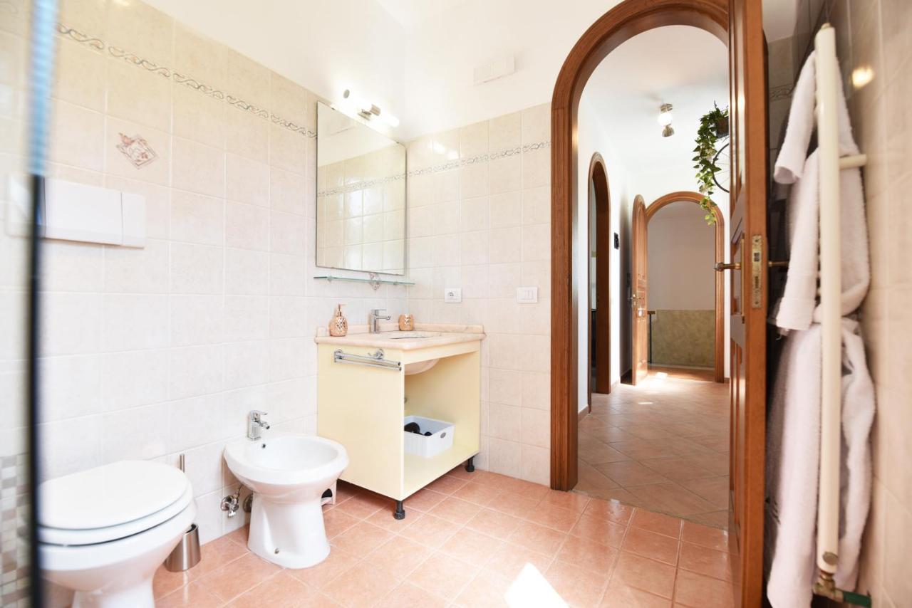 Chez Luke Apartments In אג'רולה מראה חיצוני תמונה