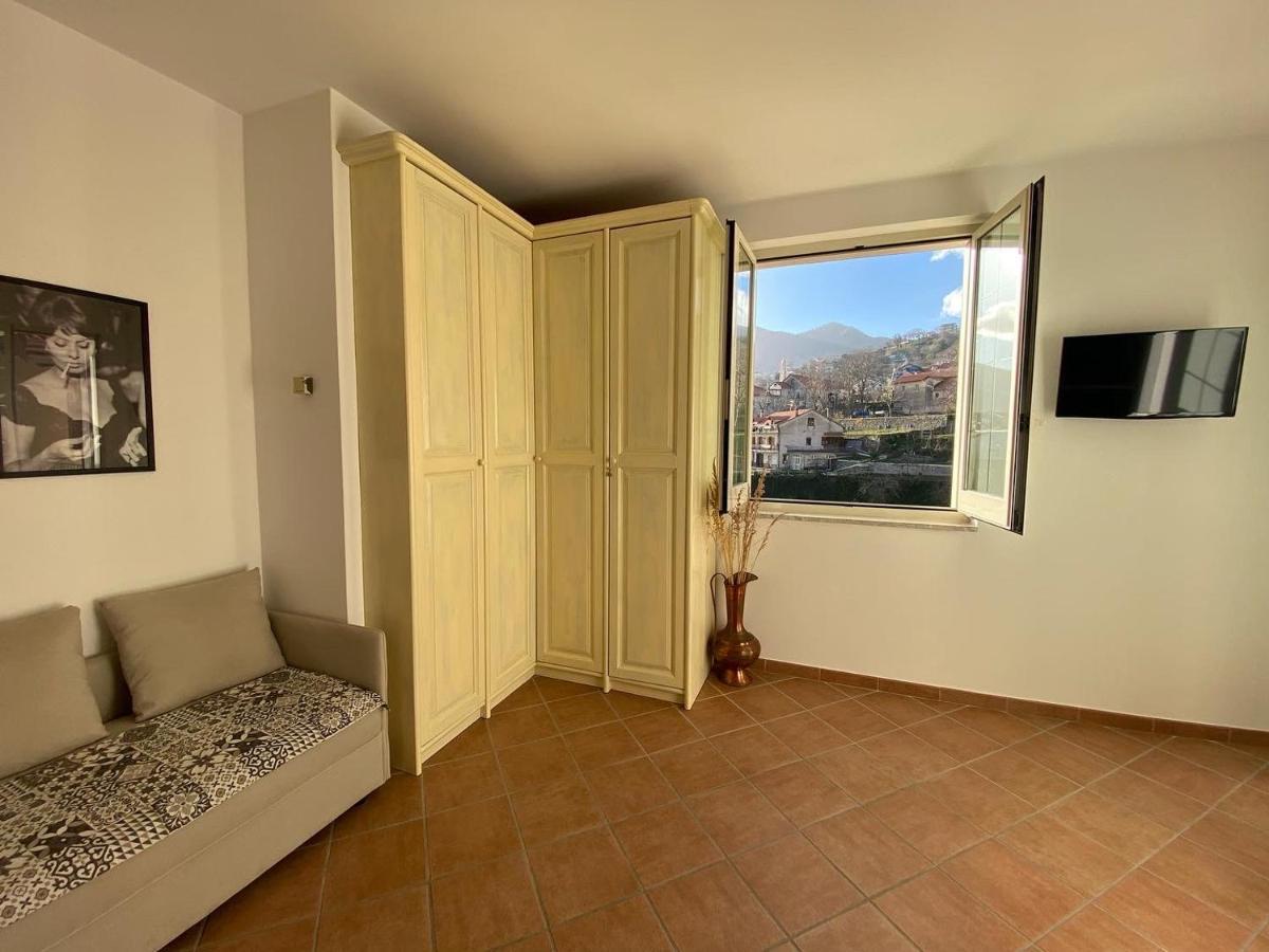 Chez Luke Apartments In אג'רולה מראה חיצוני תמונה